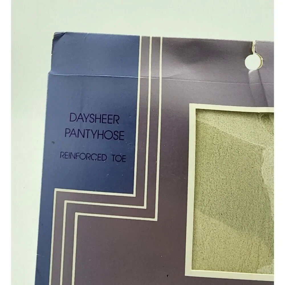 Gloria Vanderbilt Daysheer Reinforced Toe Sheer Leg Pantyhose Off White Size B‎